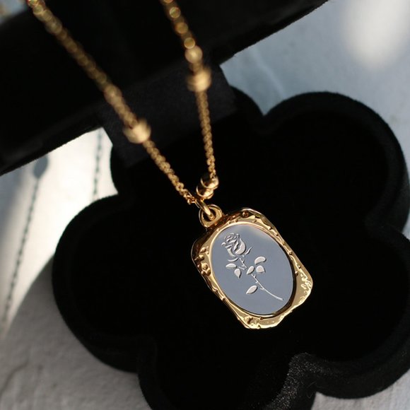 Jewelry - NEW 18K Gold Plated Vintage Retro Rose Flower Magic Mirror Square Necklace